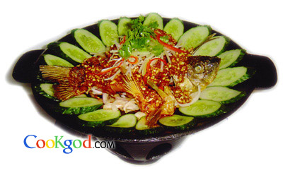 折耳根烤清江鱼的做法