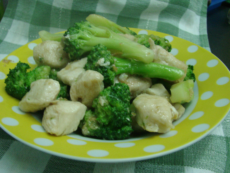 青菜花炒鸡丁的做法