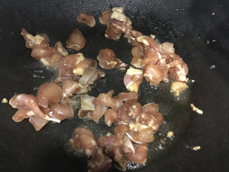 ��ɫ��������������