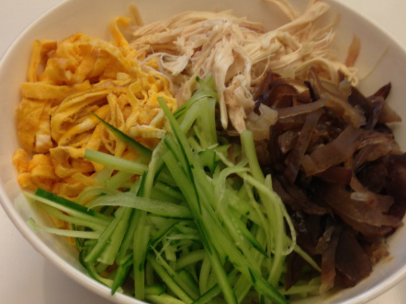 Emily*��˺����˿���������