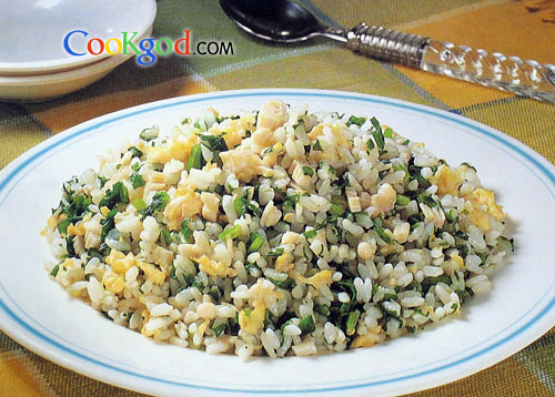 翡翠滑菇蛋炒饭的做法