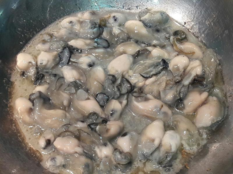 �������м������