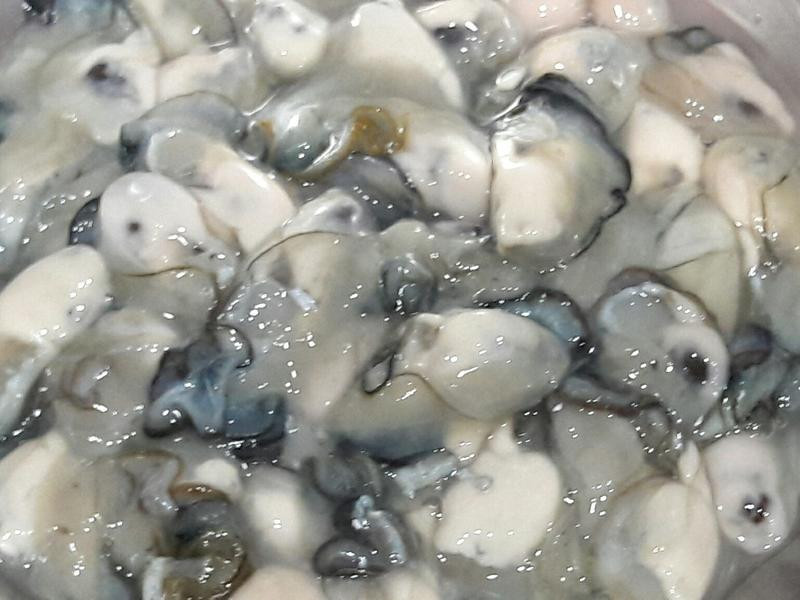 �������м������