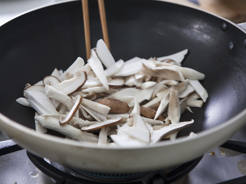 �ٹ���̦�Ƿ�������