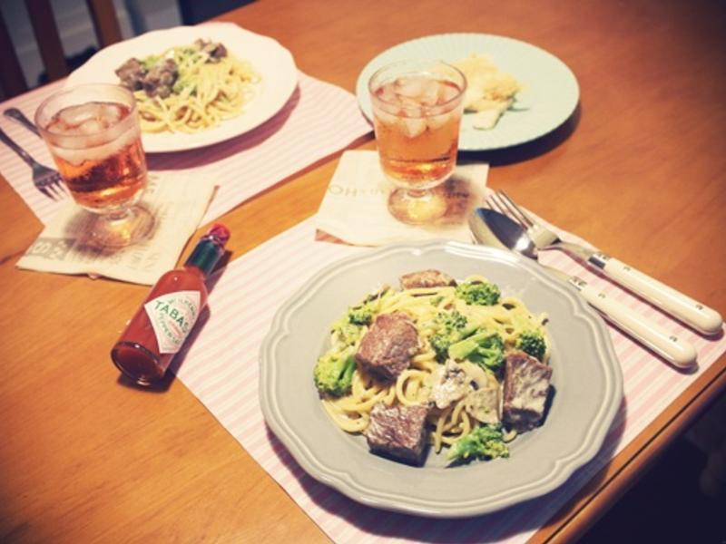 韩国咖啡店里的蓝纹起士牛肉义大利面的做法