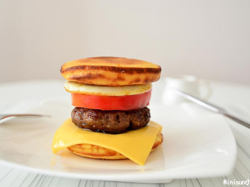 松饼牛肉起司汉堡的做法