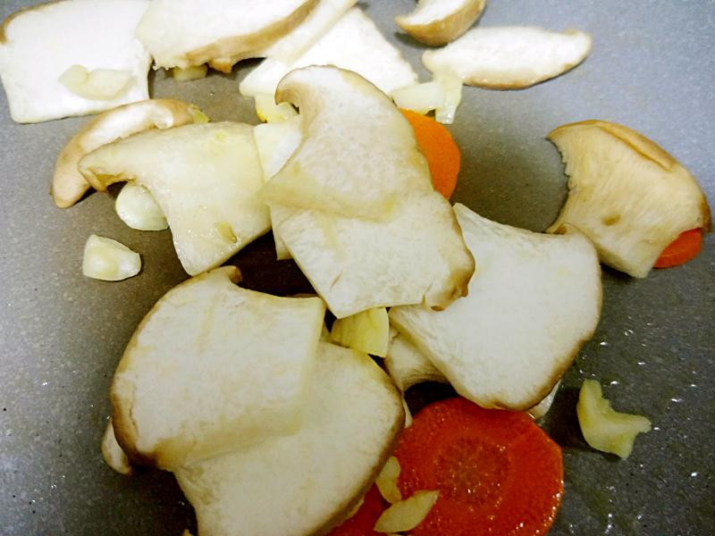 ����ɫ�𶹵�����