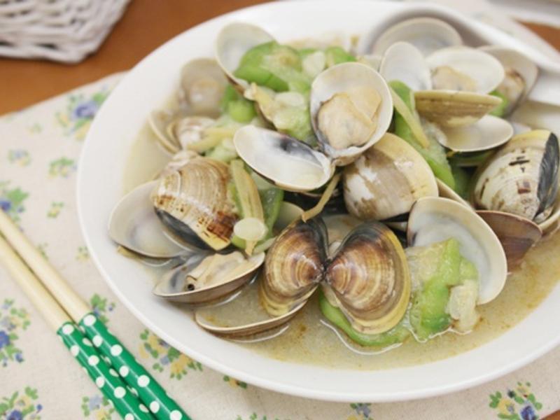 蛤蛎丝瓜~~原汁原味好美味!!!的做法