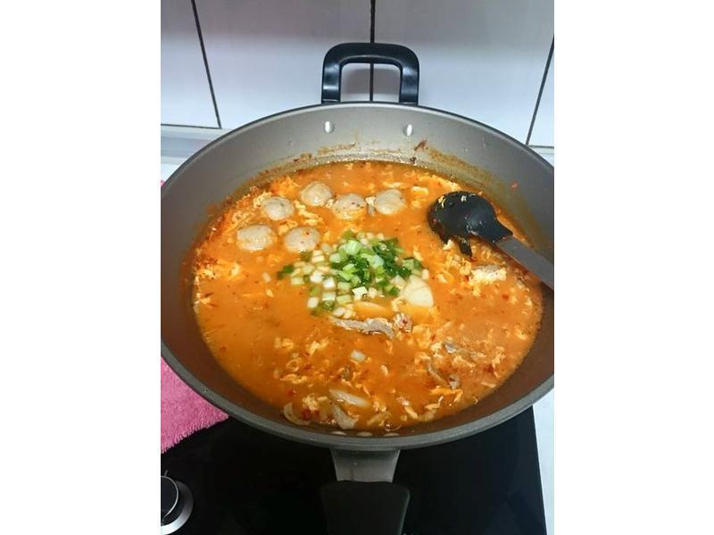 泡菜年糕汤的做法