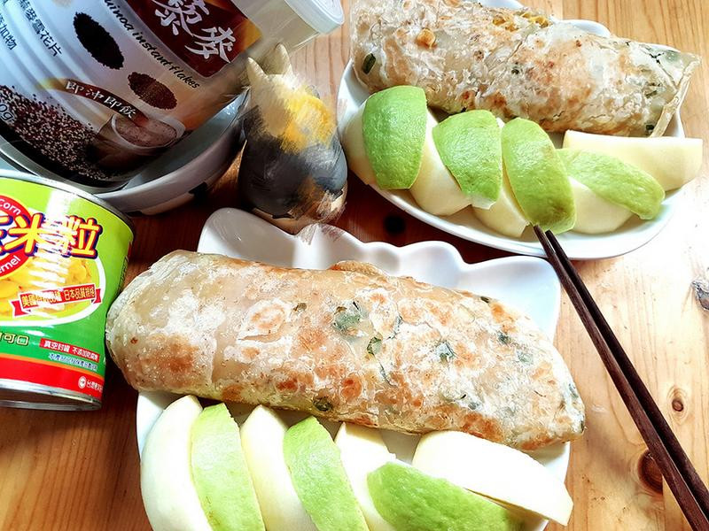 葱油饼卷起司的做法