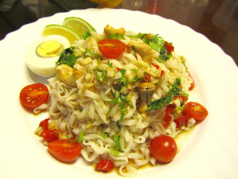 夏日泰式酸辣凉面(五木拉面)的做法