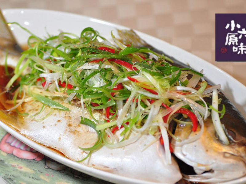 【轻松做年菜】清蒸金鲳鱼的做法