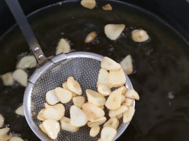 ��Ƭ����ը�Źǵ�����