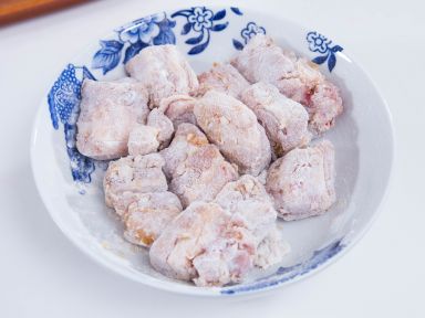 ��Ƭ����ը�Źǵ�����