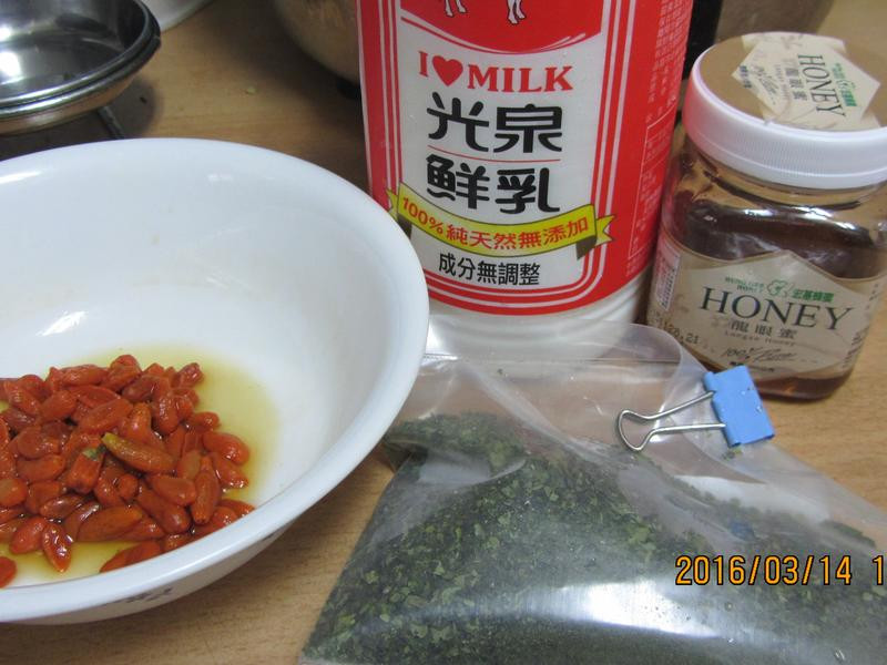 ����̵ĺ�̦��ͷ������