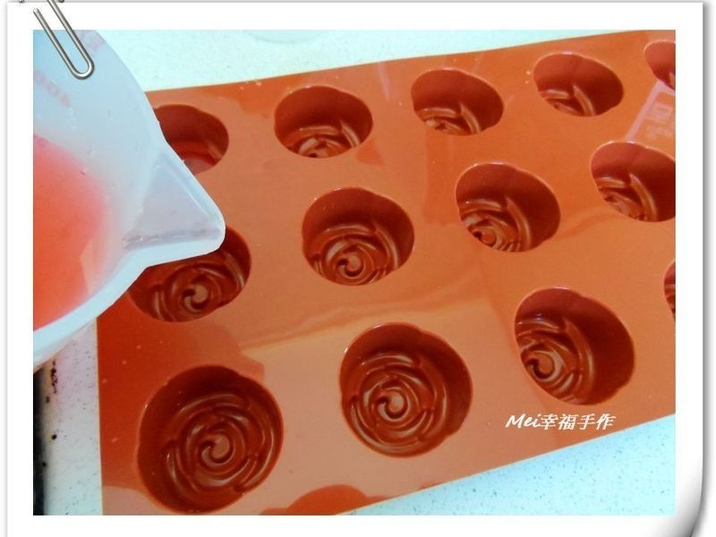 ��ݮ������ɫ����������