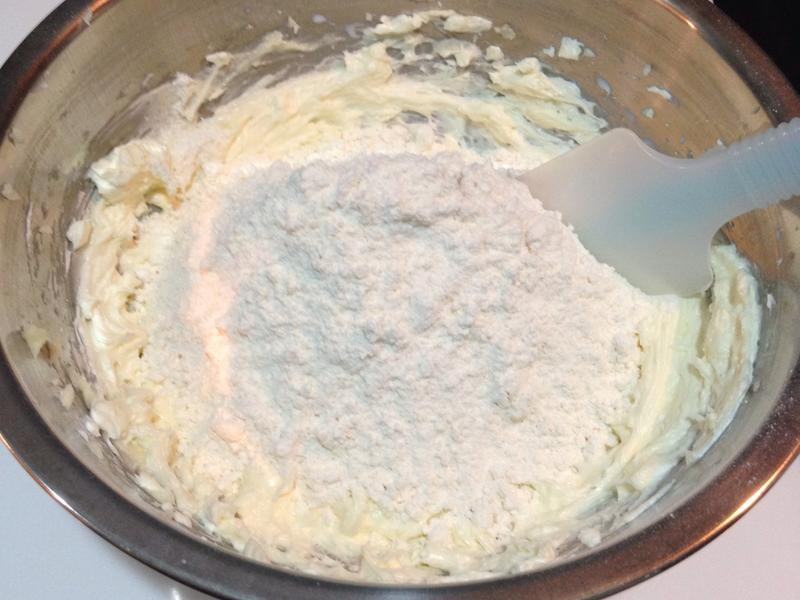 �ɰ���è���ɵ�����