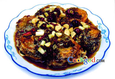 一品伊面鱼头的做法