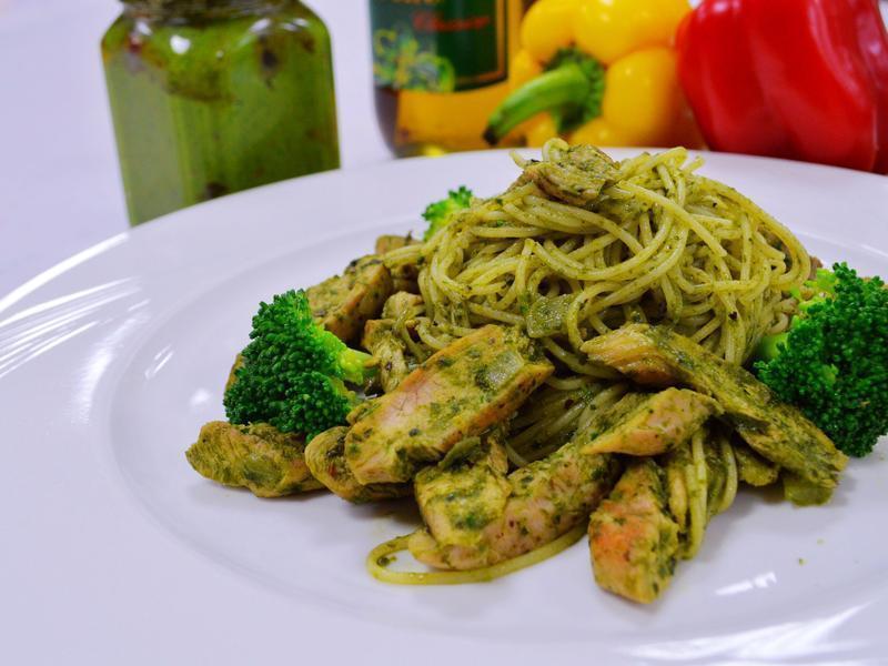 【乐客来】青酱鸡柳义大利面的做法