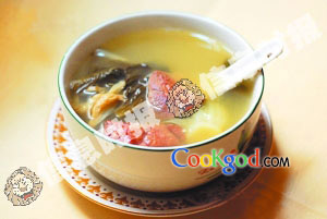 沙参玉竹菜干煲猪肺汤的做法