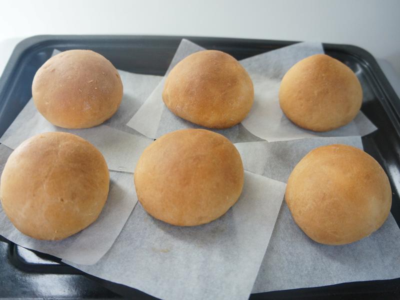 《飞利浦面包机》养生地瓜餐包的做法