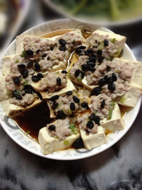 惹味豆豉酿肉蒸豆腐的做法