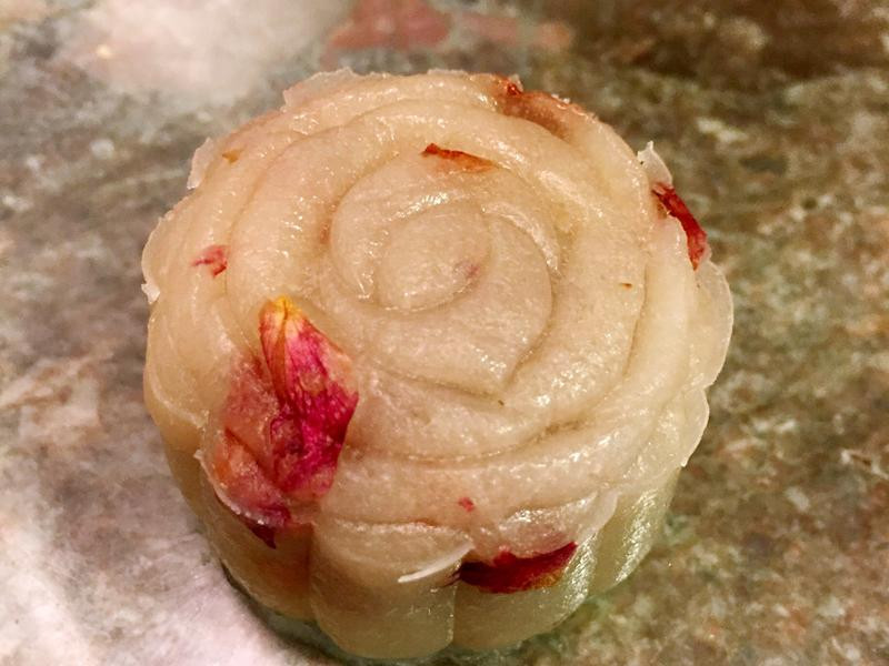 ��ɫ��Ƥ�±�������