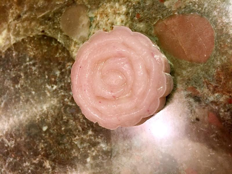 ��ɫ��Ƥ�±�������