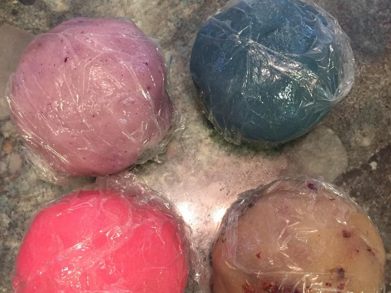 ��ɫ��Ƥ�±�������