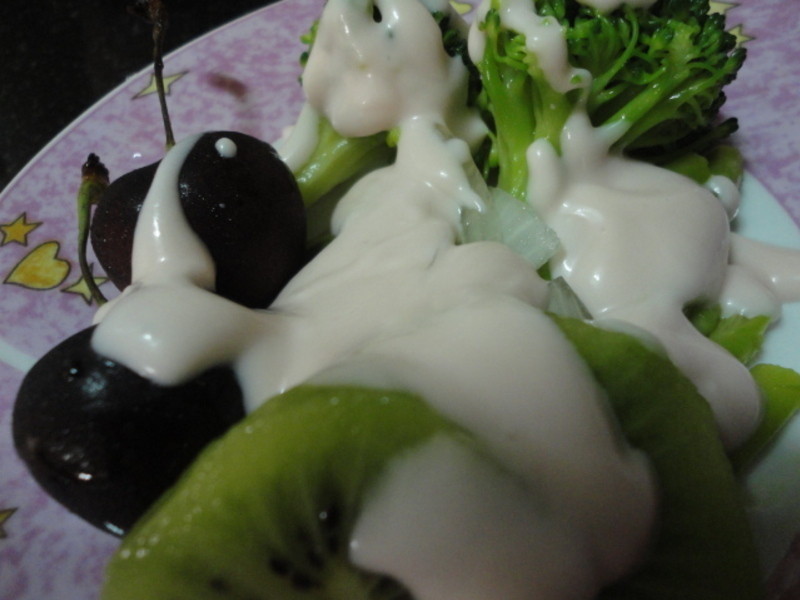 {桂冠夏至凉拌}蔬菜水果优格沙拉的做法