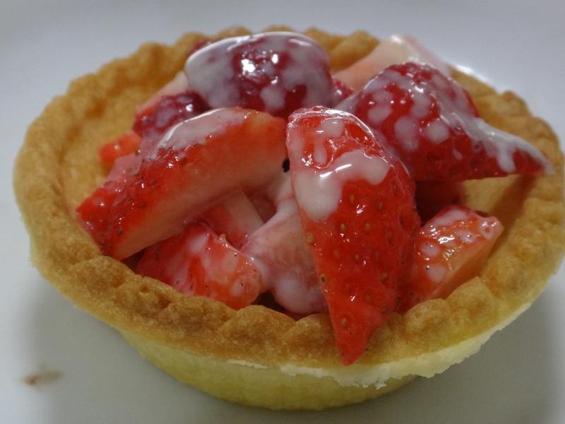 酸酸甜甜草莓蛋塔的做法