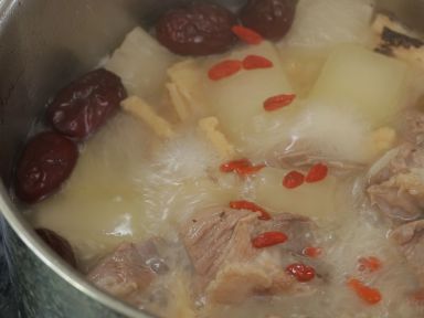 ���ζ������Źǵ�����