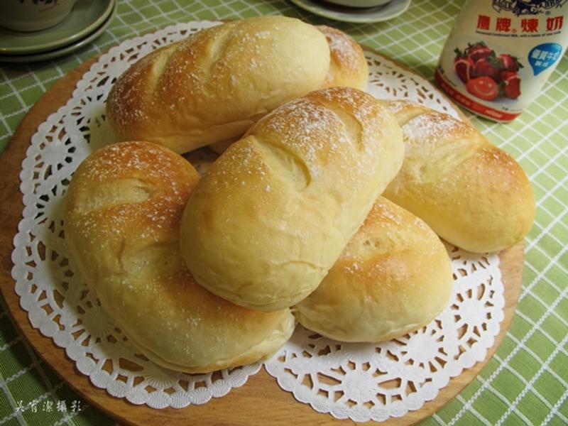 可口炼奶起司小餐包。鹰牌炼奶的做法