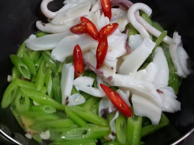 �۲�������֦������