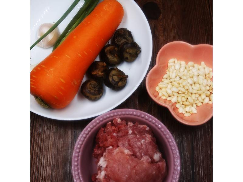 �ƽ�ʨ��ͷ��ײ˵�����