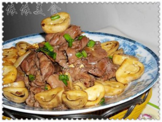 草菇牛肉的做法