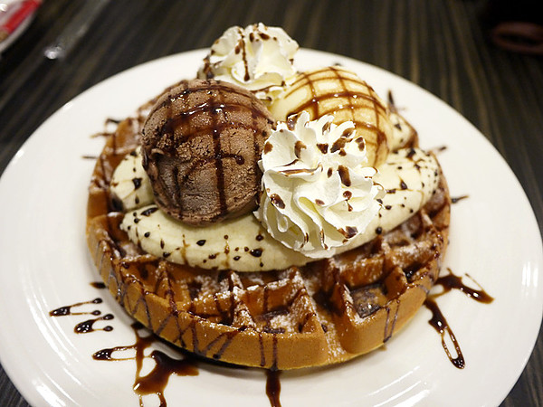 冰淇淋經典鬆餅的做法