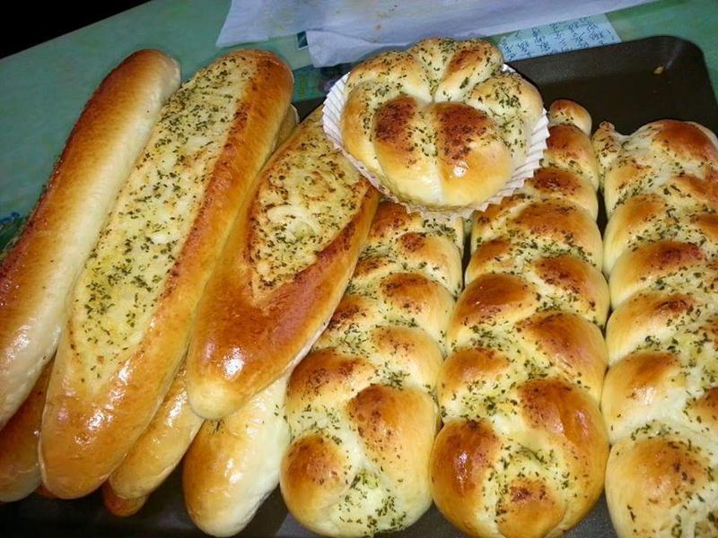 自制香蒜酱面包系列的做法