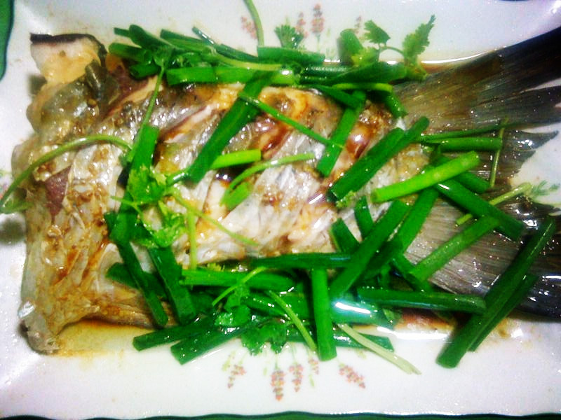 清蒸鱼尾的做法