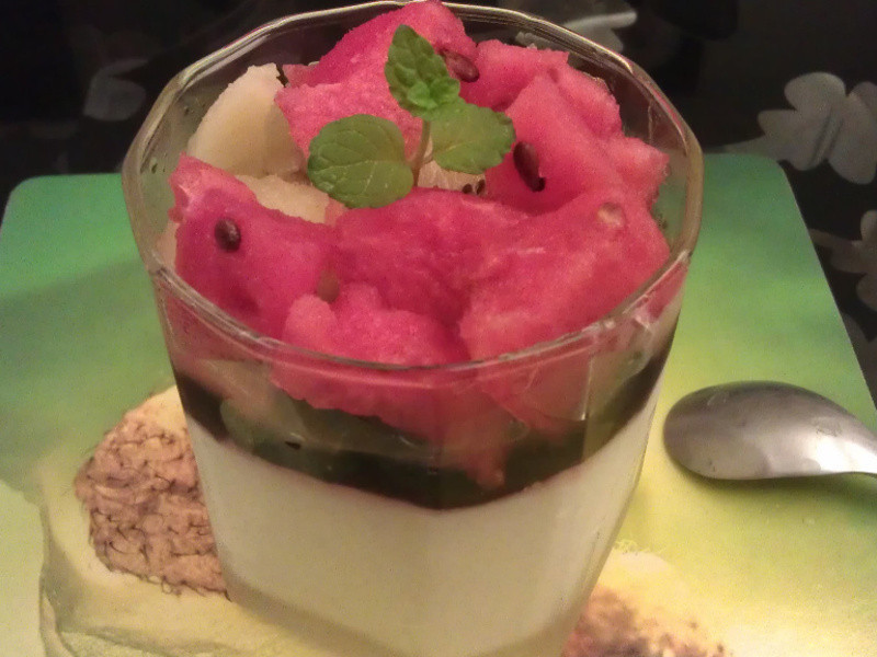 黑醋栗鲜果奶酪的做法