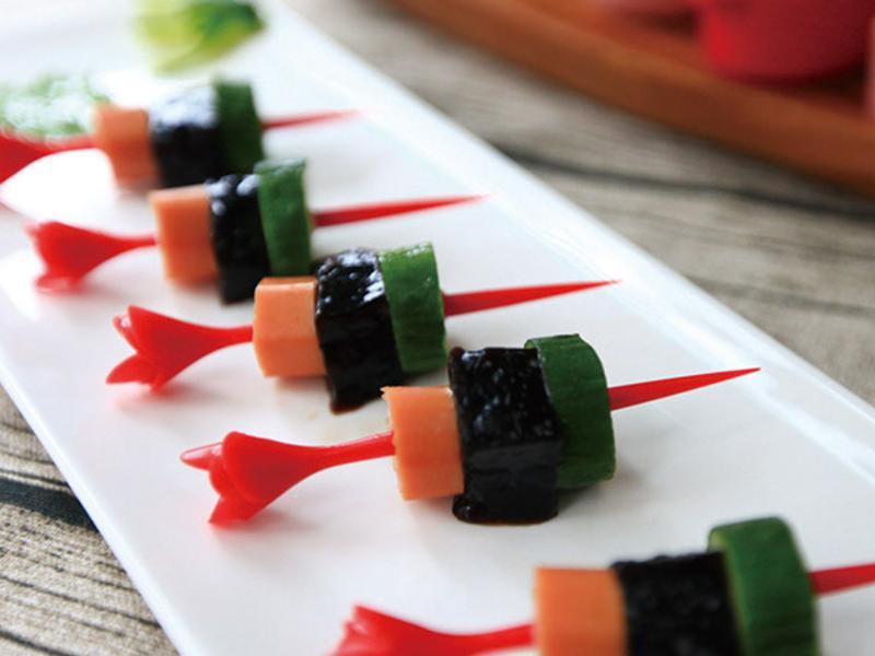 �ͷ���ɫ��������