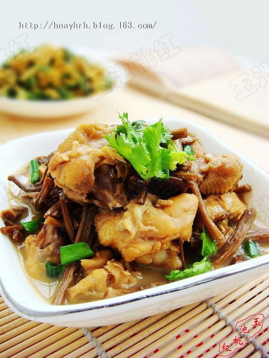 茶树菇炖鸡的做法