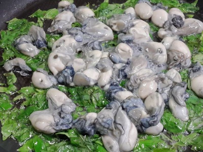 �������м������