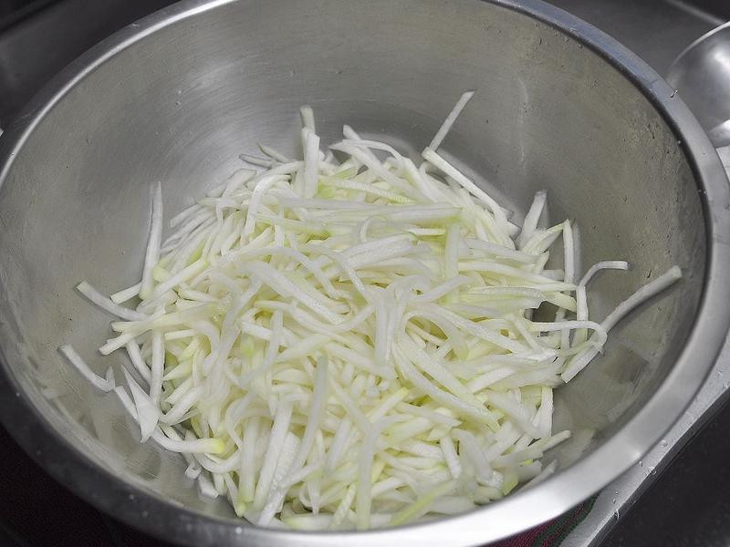 �����ͷ�������ʵ�����