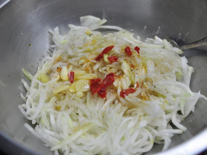 �����ͷ�������ʵ�����