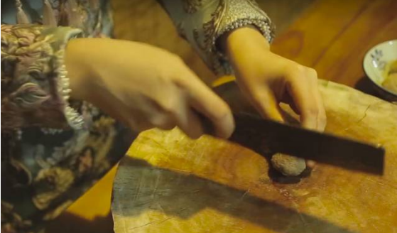 ����˸��˶��ϵ�����