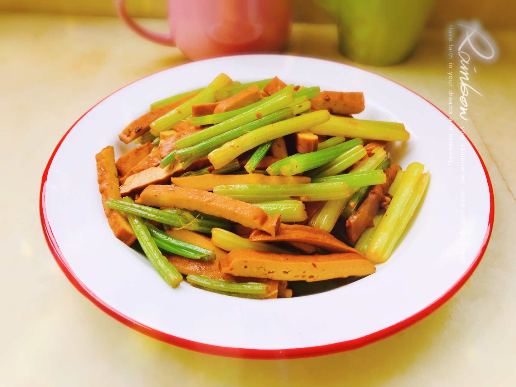 ��֬�͡����۳���ɵ�����