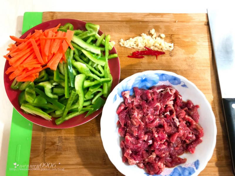 ���򵥺ں���ţ�������