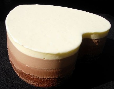 巧克力四重奏幕司蛋糕的做法