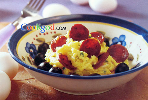 香草肠肉炒蛋的做法